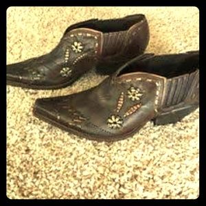 SALE 🔴BCBG ANKLE BOOTS🔴SALE NEW MARKDOWN